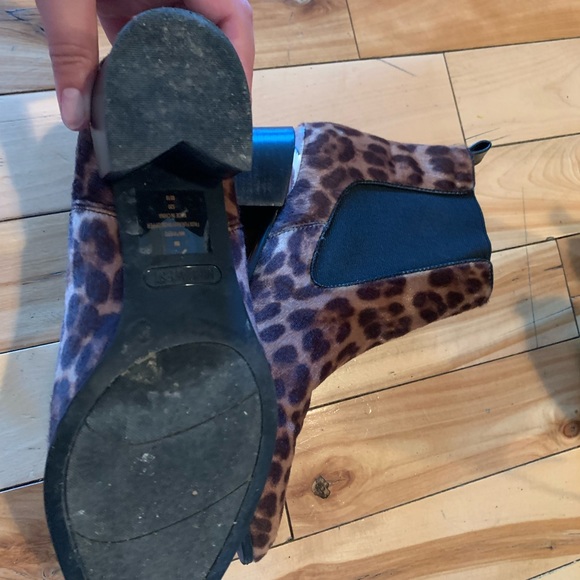 Leopard print heel booties - Picture 3 of 3